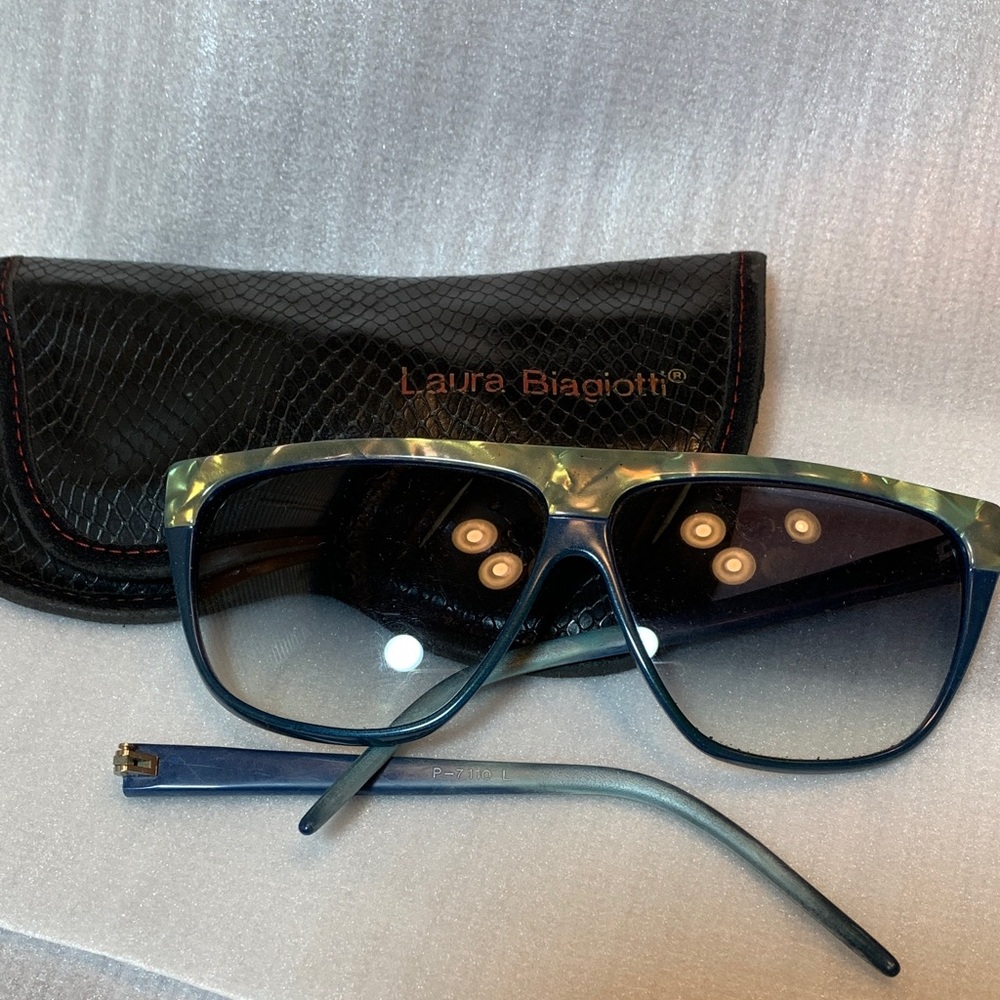 Vintage Laura Biagiotti P-7110 L sunglasses, Italy